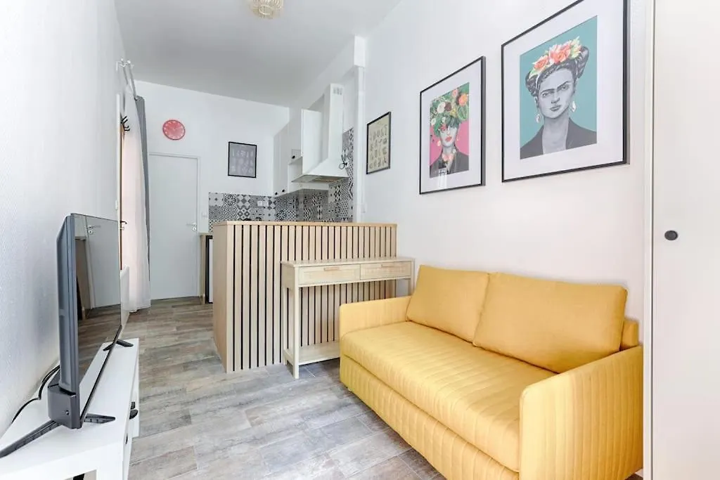 Republique Canal St Martin Charming Apartment *